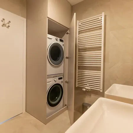 Apartmán Zwirn By Ellements, Brand New With Free Parking