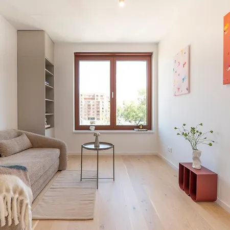 Zwirn By Ellements, Brand New With Free Parking Apartmán