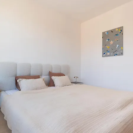 Lejlighed Zwirn By Ellements, Brand New With Free Parking *