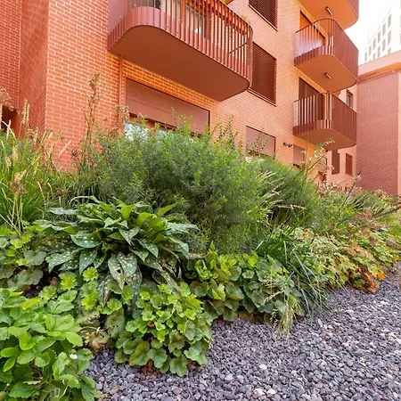 Zwirn By Ellements, Brand New With Free Parking شقة